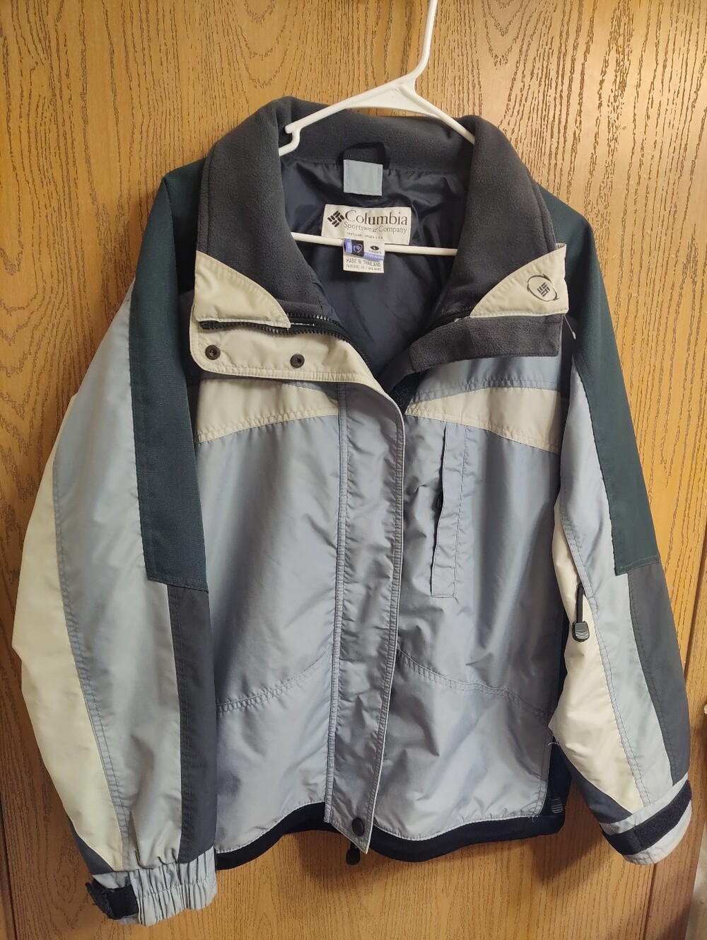 Columbia Women's Light Gray, Dark Green & Cream Rain Jacket
